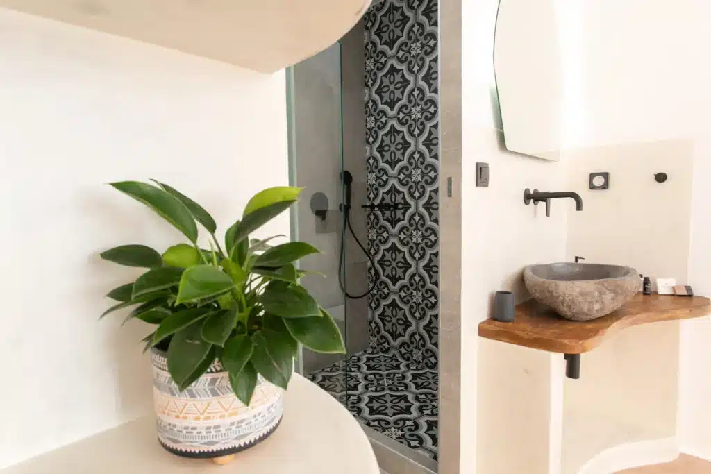 Radiant Suite (6)