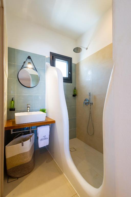Double Room with Sea View (11)