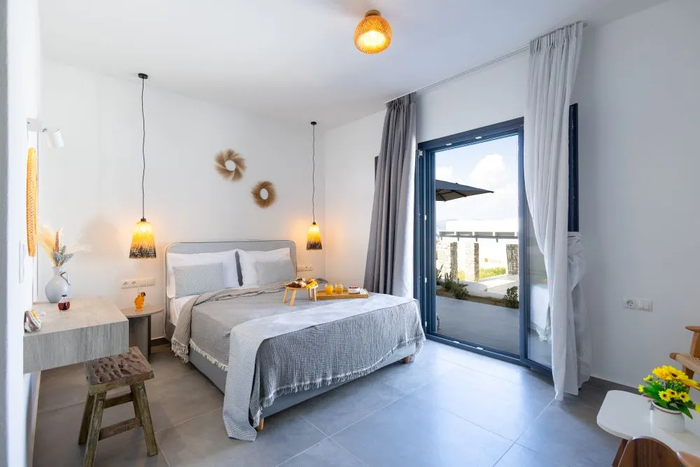 Double Room with Sea View (14)