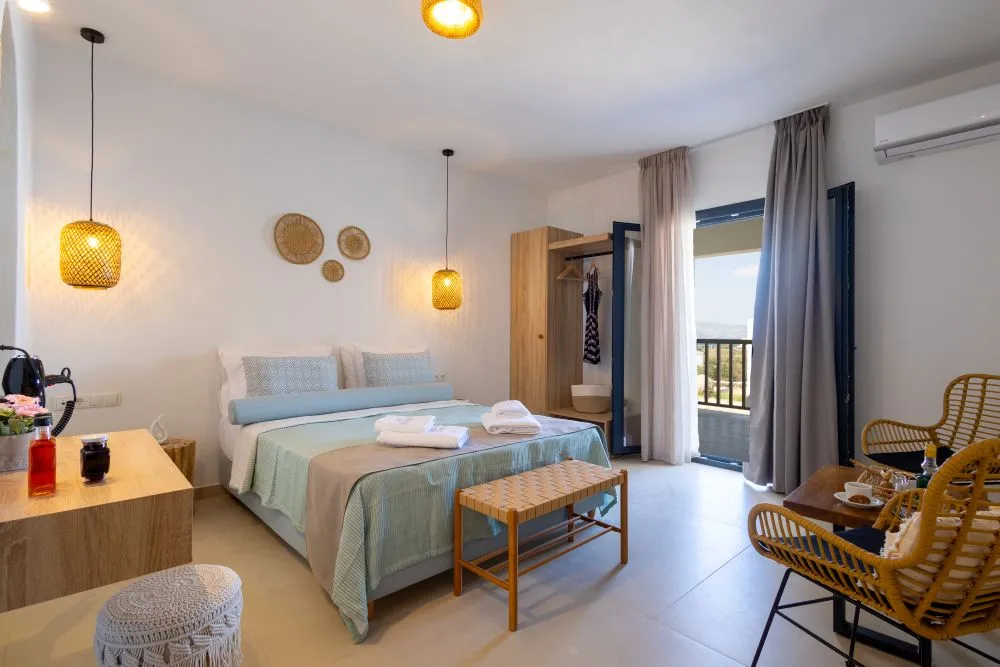 Double Room with Sea View (16)