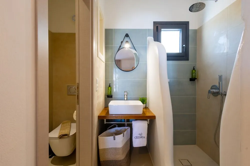 Double Room with Sea View (18)