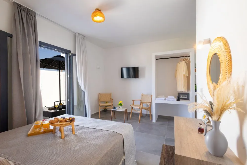 Double Room with Sea View (23)