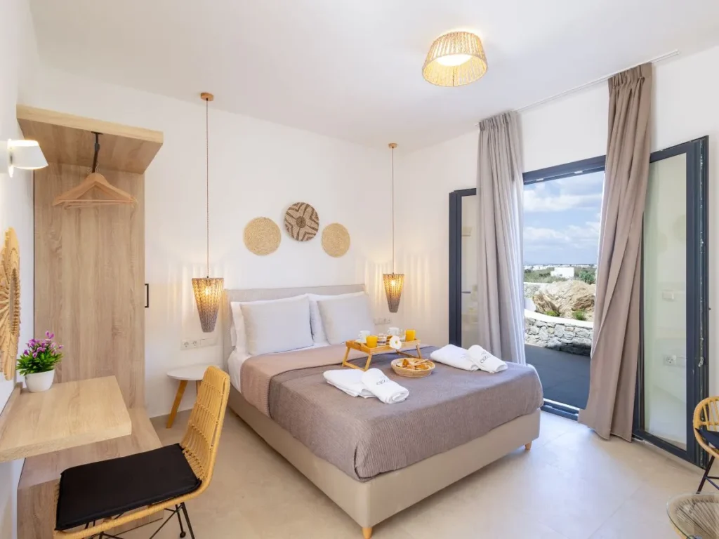 Double or Twin Room with Side Sea View (13)