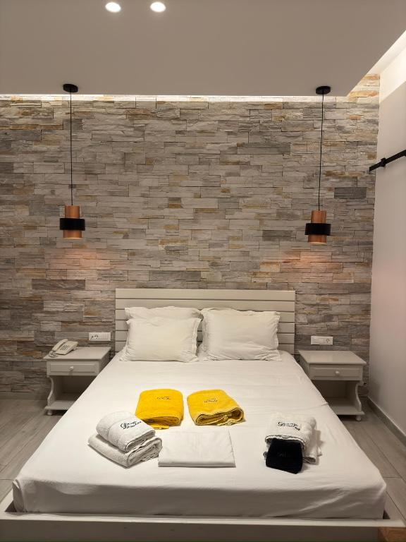 Apartment 5 Adults (5)