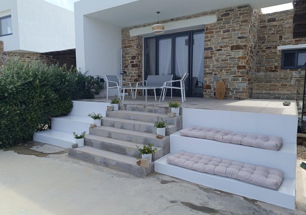 BAMBOO VILLA CROWN (2)