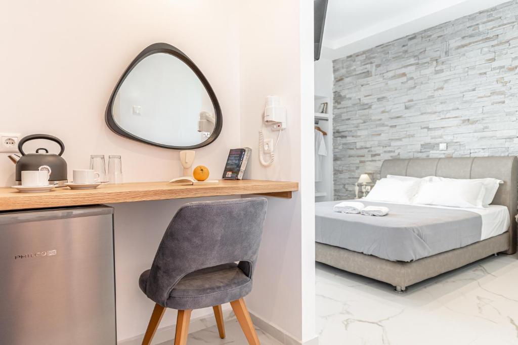 Double Room with Spa Bath (6)