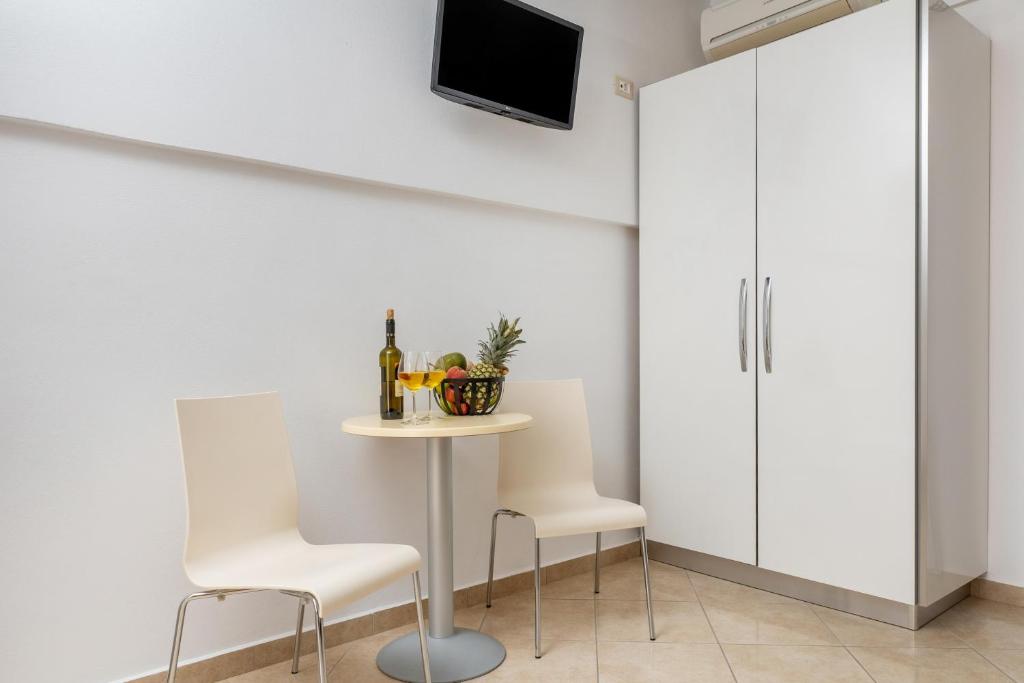 Double Studio Top Floor (1)