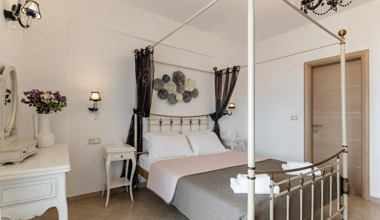 Double Studio Top Floor (4)