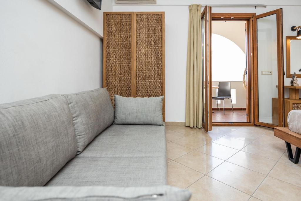 Double Studio on 1st Floor (10)