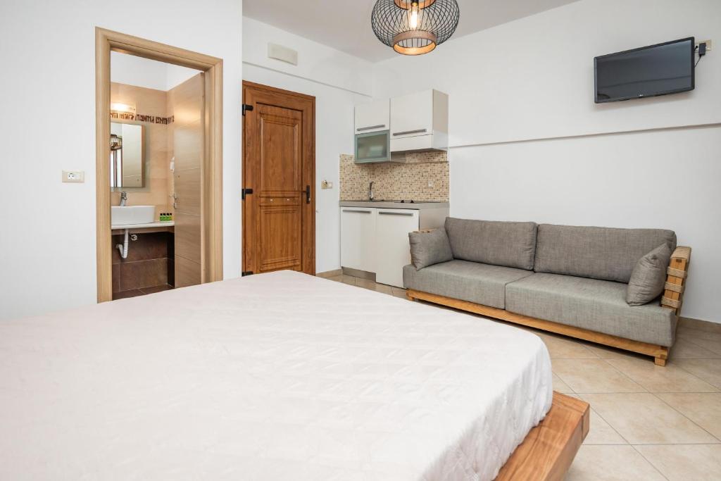 Double Studio on 1st Floor (6)