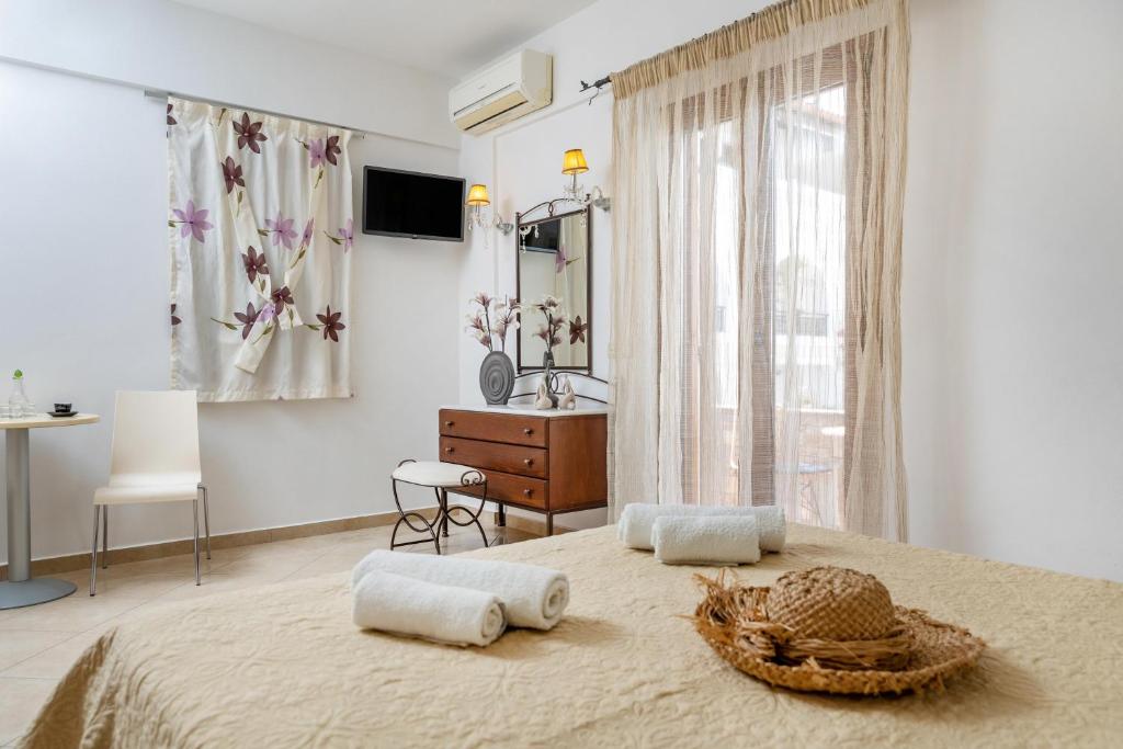 Double Studio on Ground Floor (4)