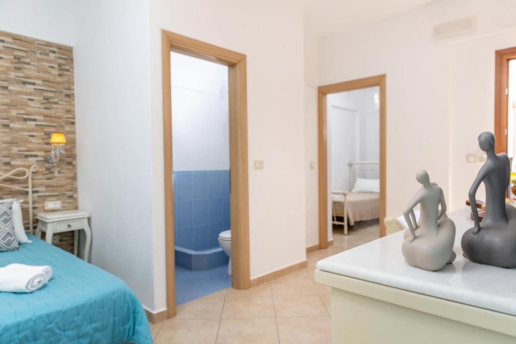 Triple 2 Spaces Top Floor Studio (2)