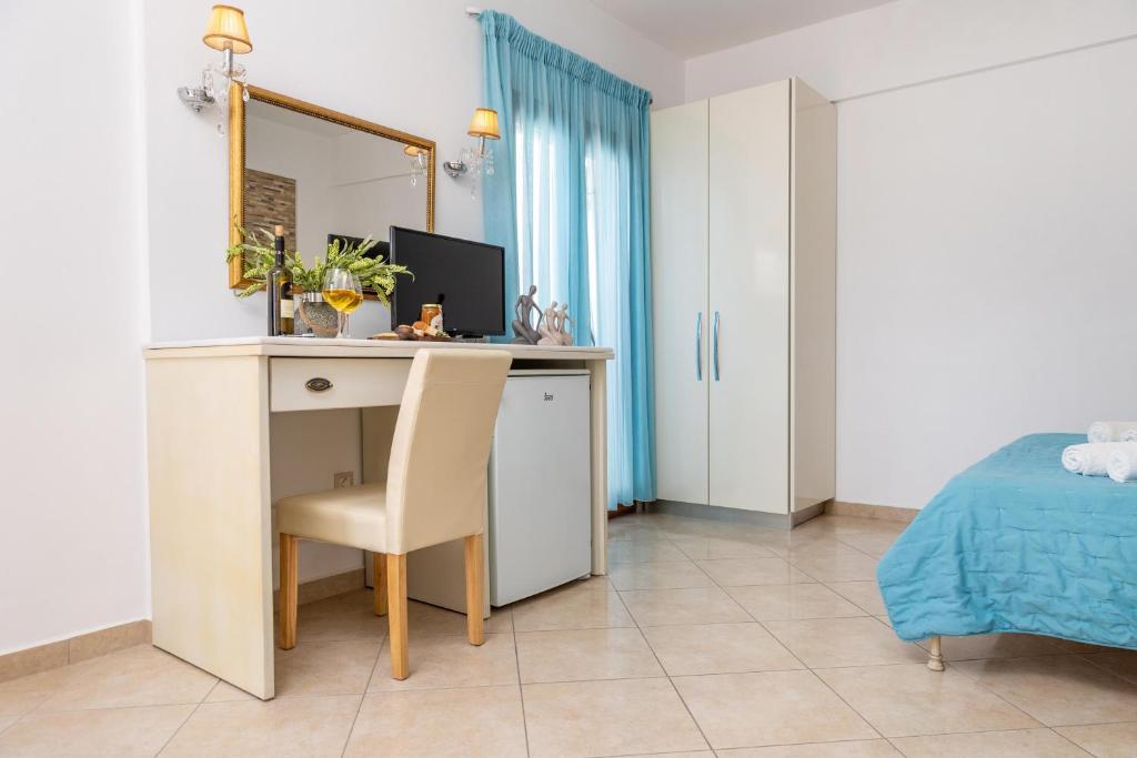 Triple 2 Spaces Top Floor Studio (4)