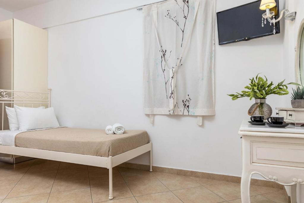 Triple Studio On 2nd Floor (7)