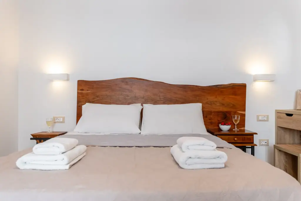 Triple Studio Semibasement Floor (3)