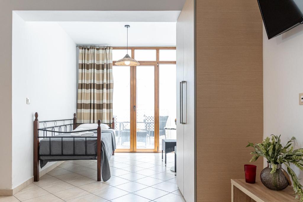 Triple Studio Semibasement Floor (5)