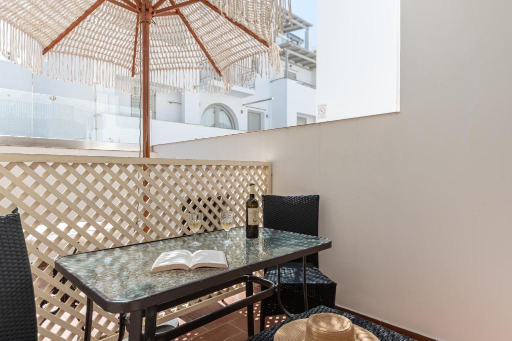 Triple Studio Semibasement Floor (8)