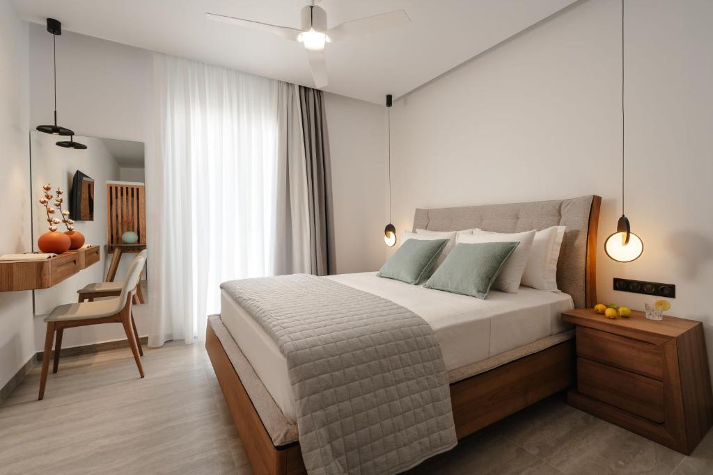 Afrodite Phaistos Suites (1)