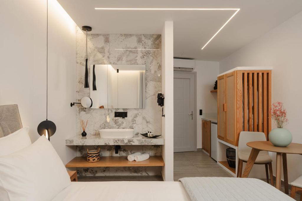 Afrodite Phaistos Suites (3)