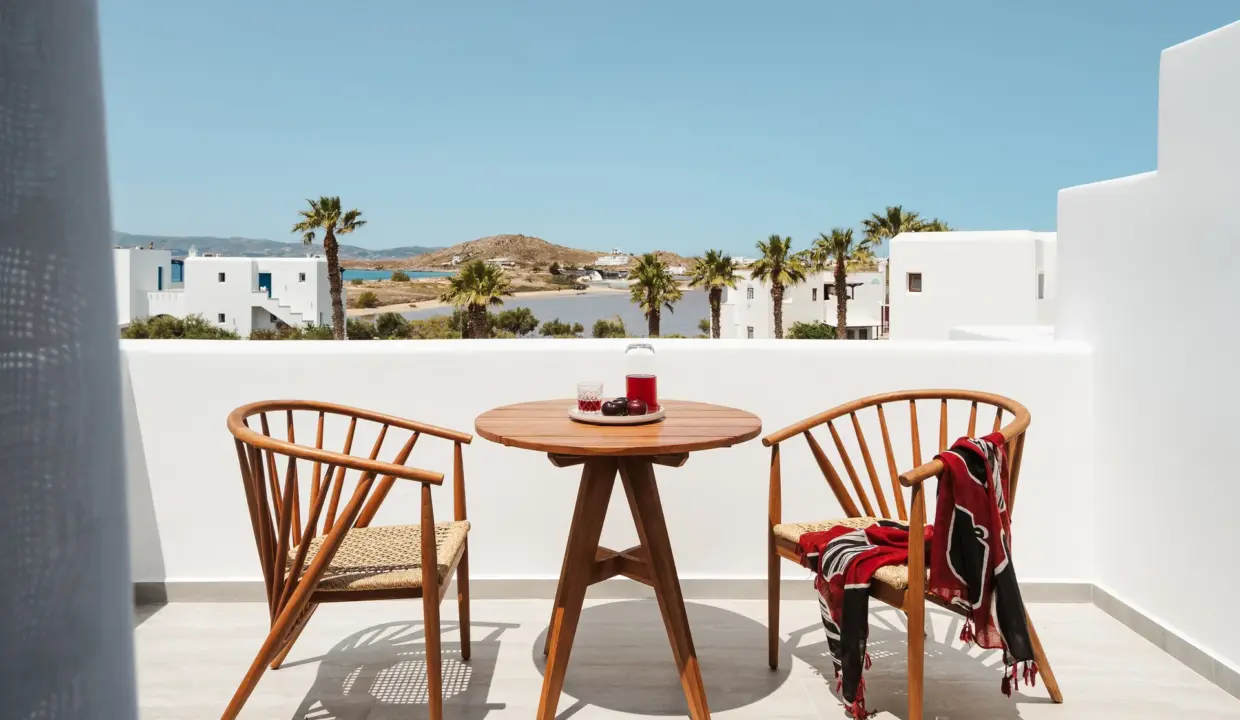 Amaryllis - Phaistos Suites (1)