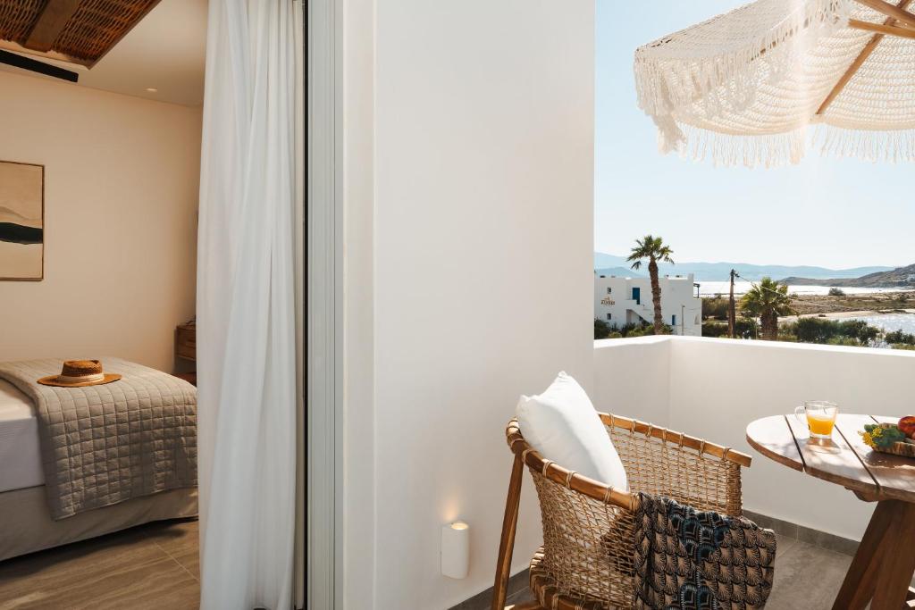 Anais - Phaistos Suites (7)