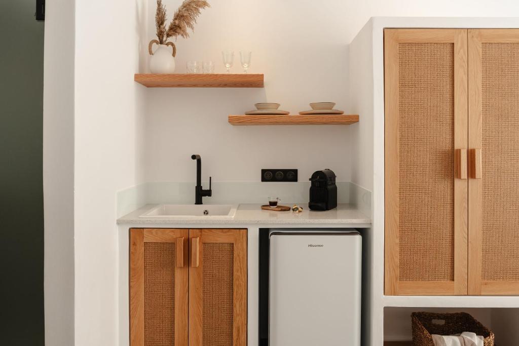 Electra - Phaistos Suites (1)