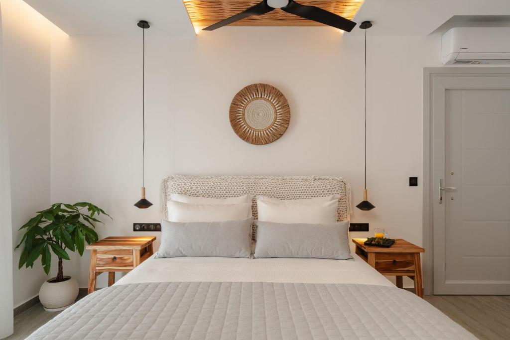 Electra - Phaistos Suites (4)