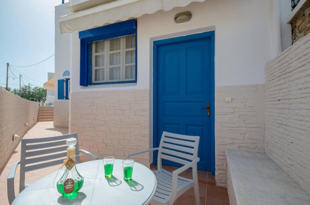 Semi Basement 3 Adults (1)