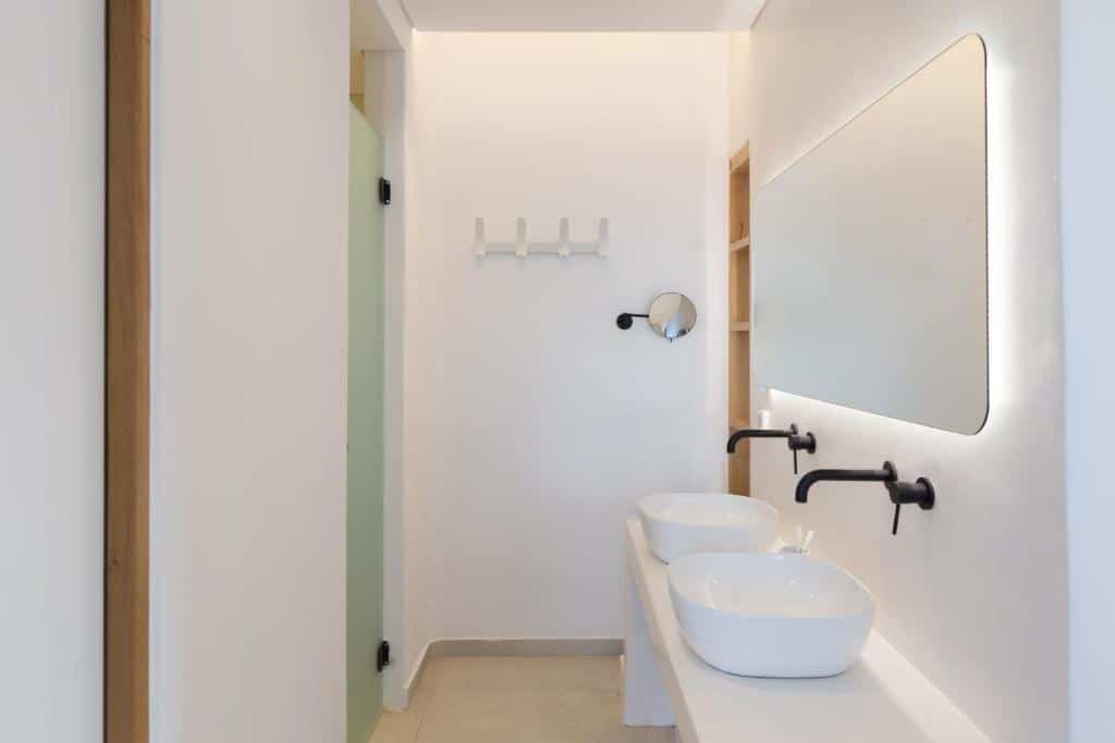 DELUXE PARTIAL SV SUITE (2)