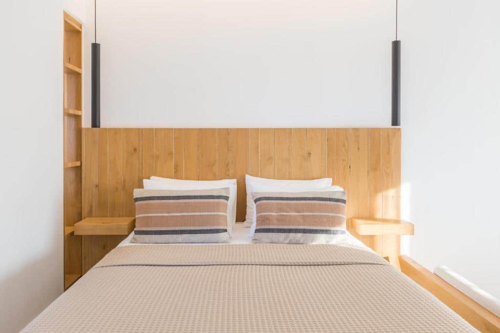 DELUXE PARTIAL SV SUITE (8)