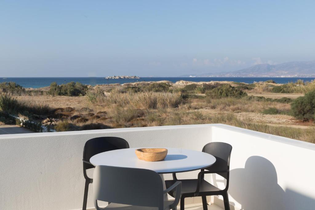 DELUXE SEA VIEW SUITE (6)