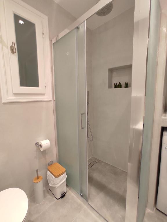 Deluxe Apartment with Jetted Tub (13)