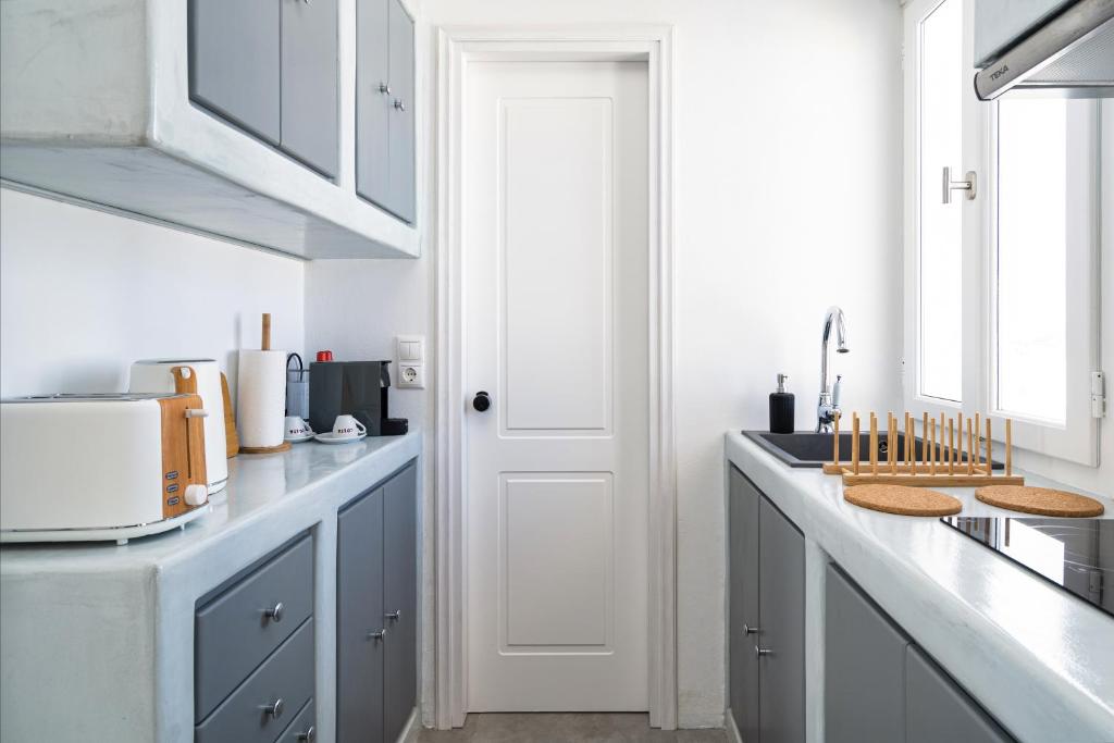 Deluxe Apartment with Jetted Tub (3)