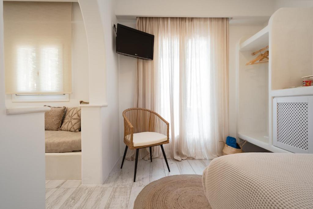 Deluxe Sea View Suite (9)