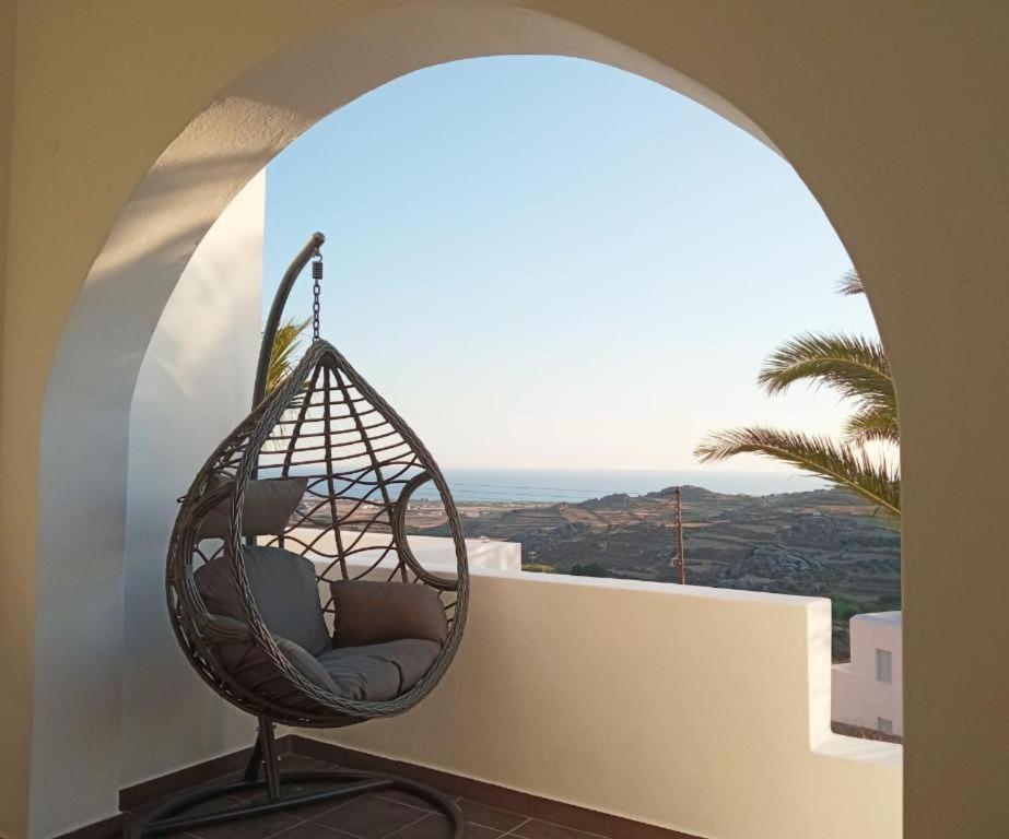 Deluxe Suite with Sea View (2)