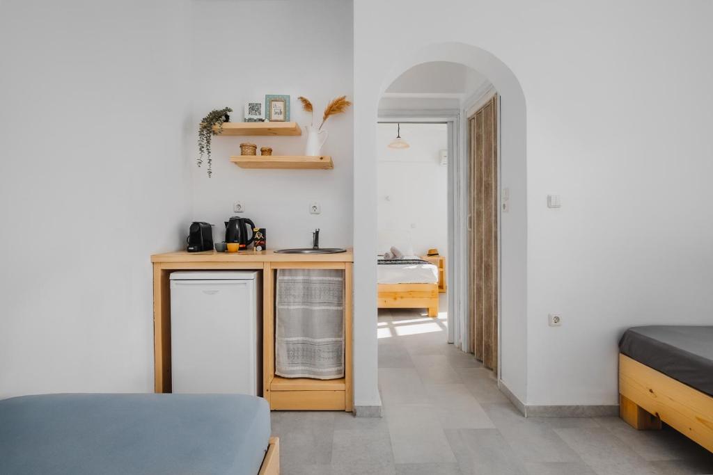 Deluxe Suite with Sea View (5)