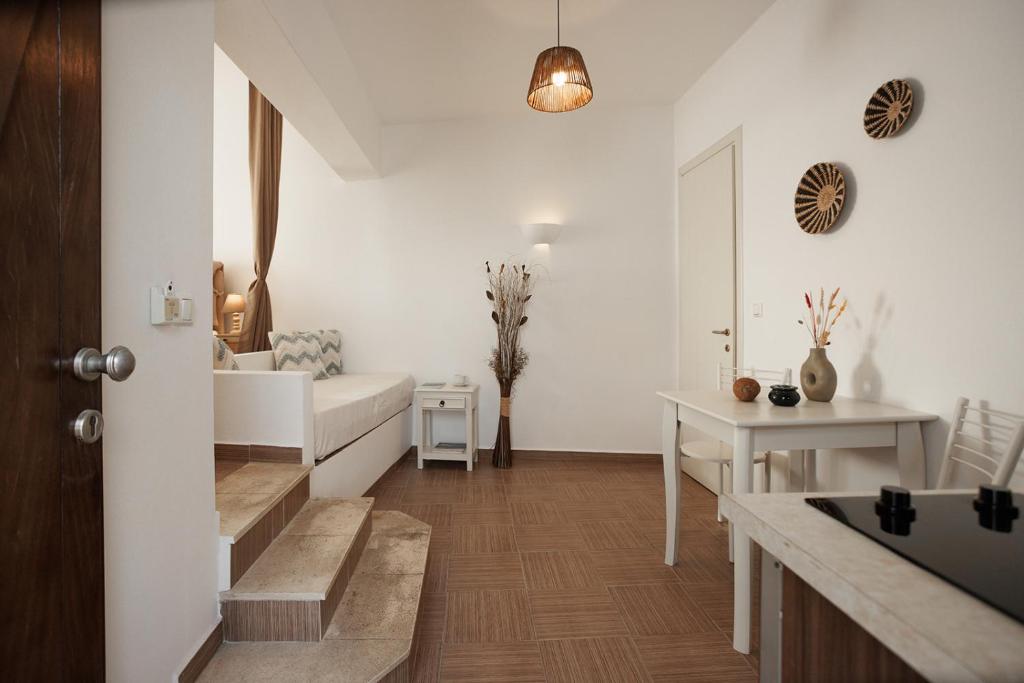 Executive Triple room (11)