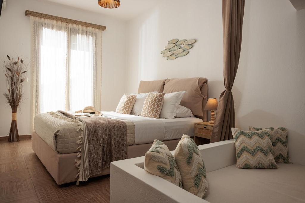 Executive Triple room (12)