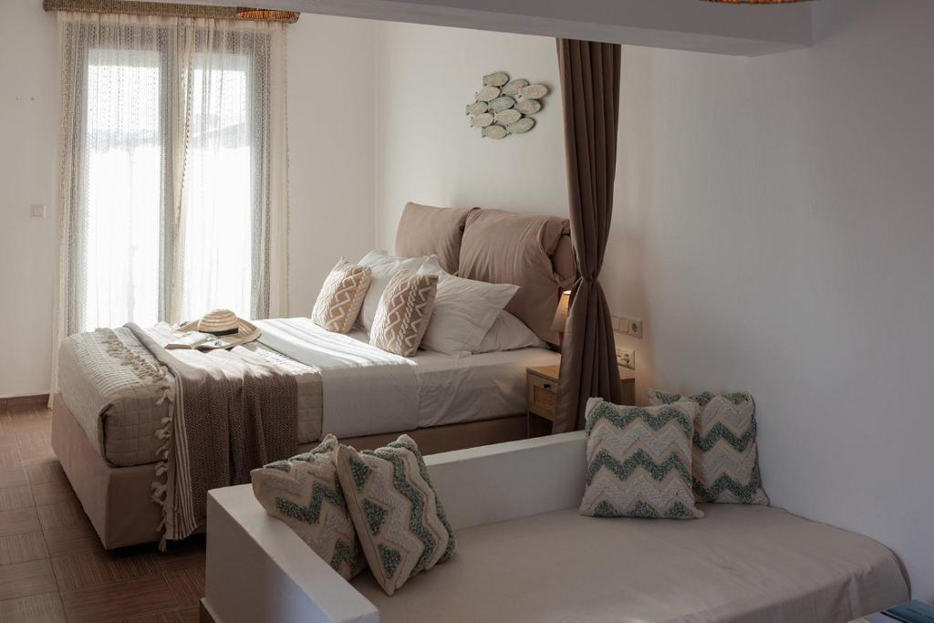 Executive Triple room (13)