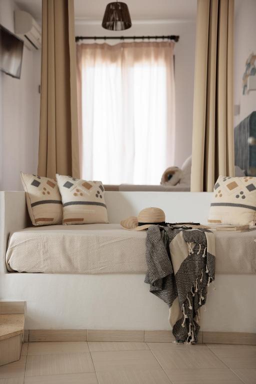 Executive Triple room (6)