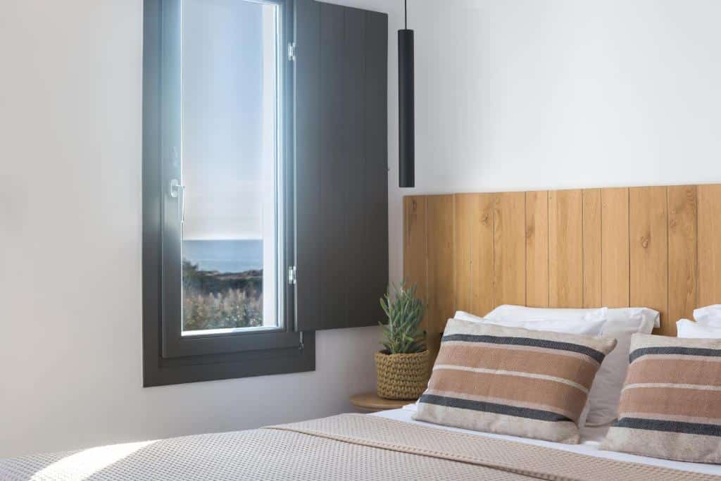 FAMILY 2 ROOM PARTIAL SV SUITE (1)