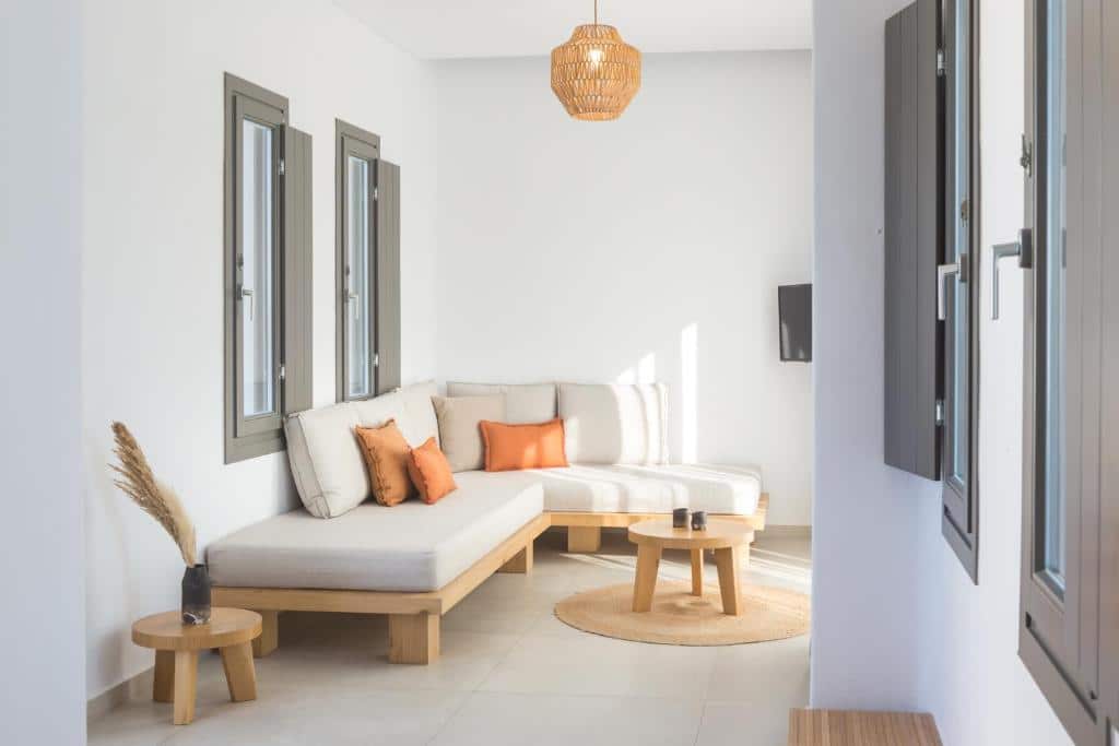 FAMILY 2 ROOM PARTIAL SV SUITE (2)