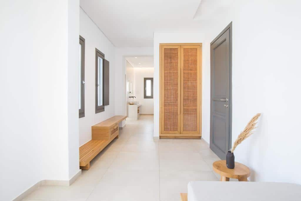 FAMILY 2 ROOM PARTIAL SV SUITE (6)