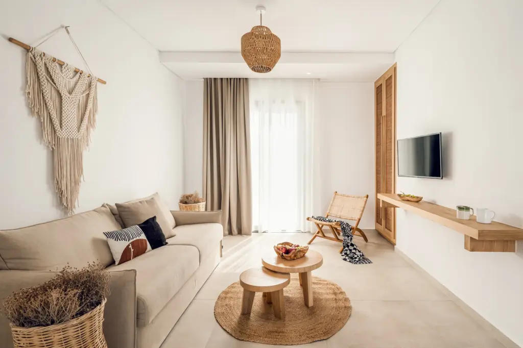 Family 2 Room Suite (3)