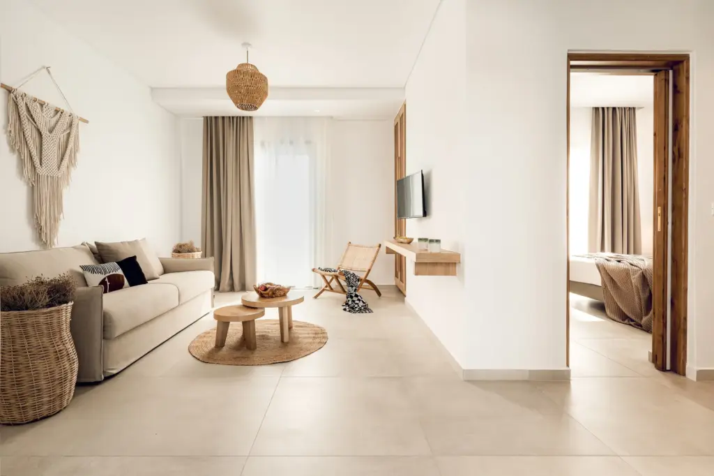 Family 2 Room Suite (4)