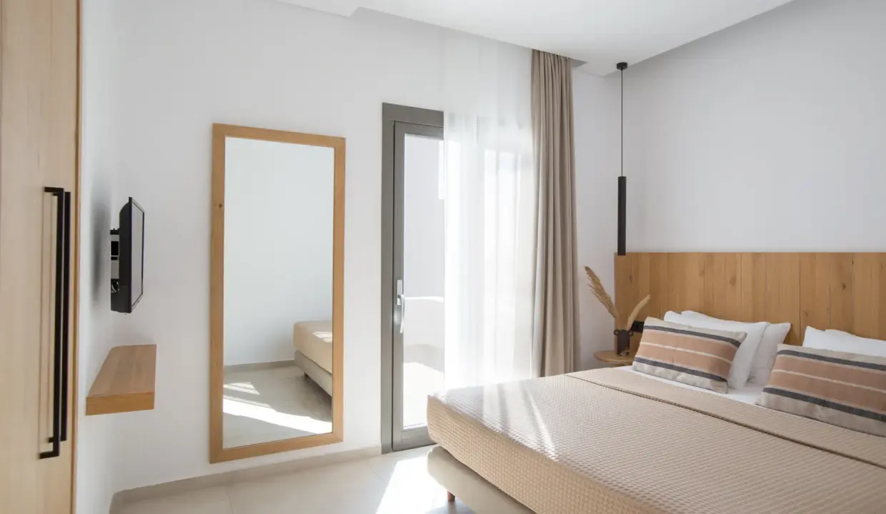 Family 2 Room Suite (5)