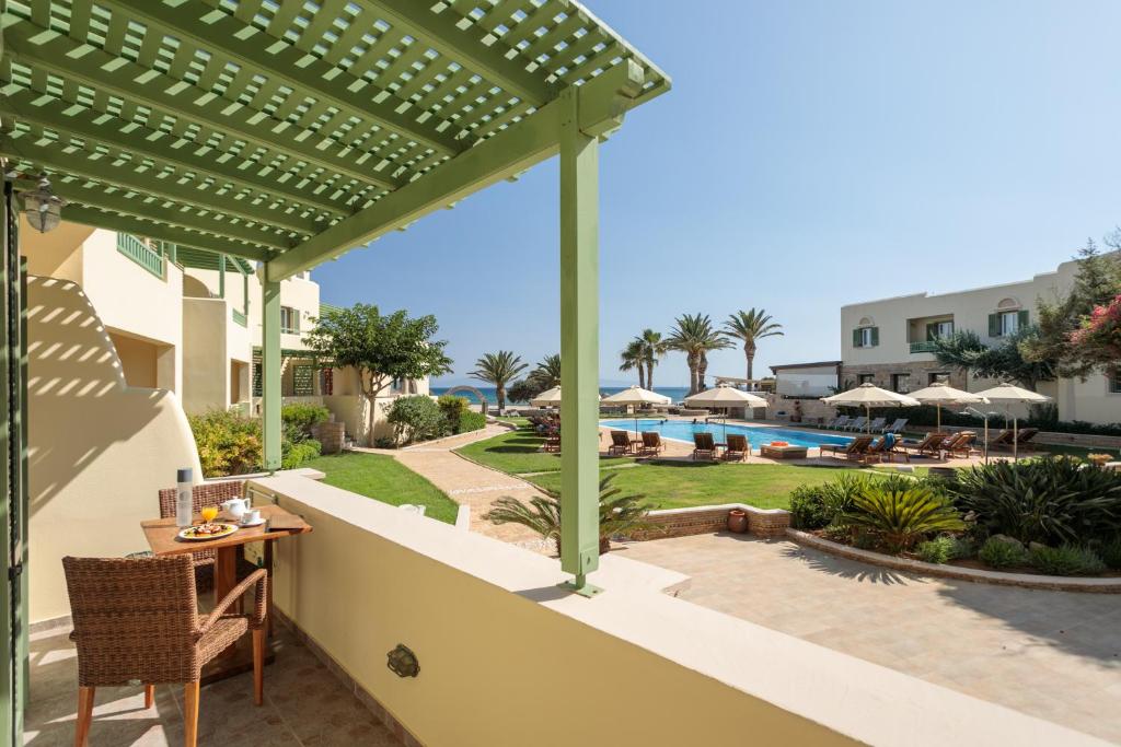 Family Sea View Room (3)