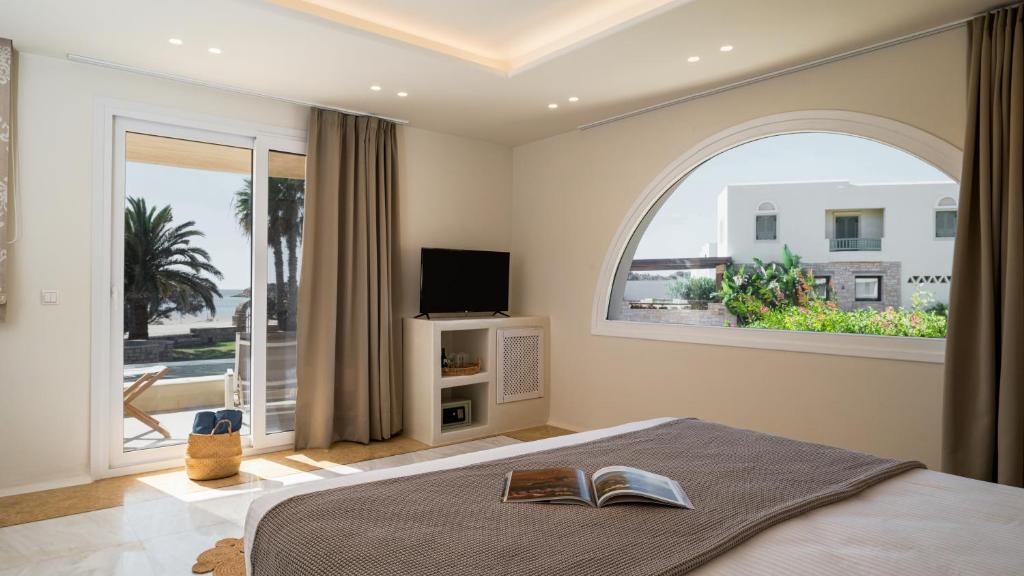 Finikas Sea View Suite (8)