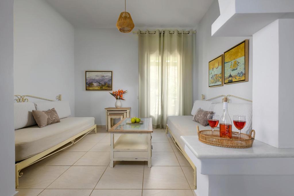 Grande 2 Room Partial Sea View (1)