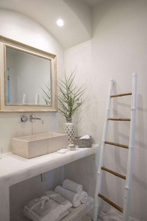 Junior Sea View Suite (6)